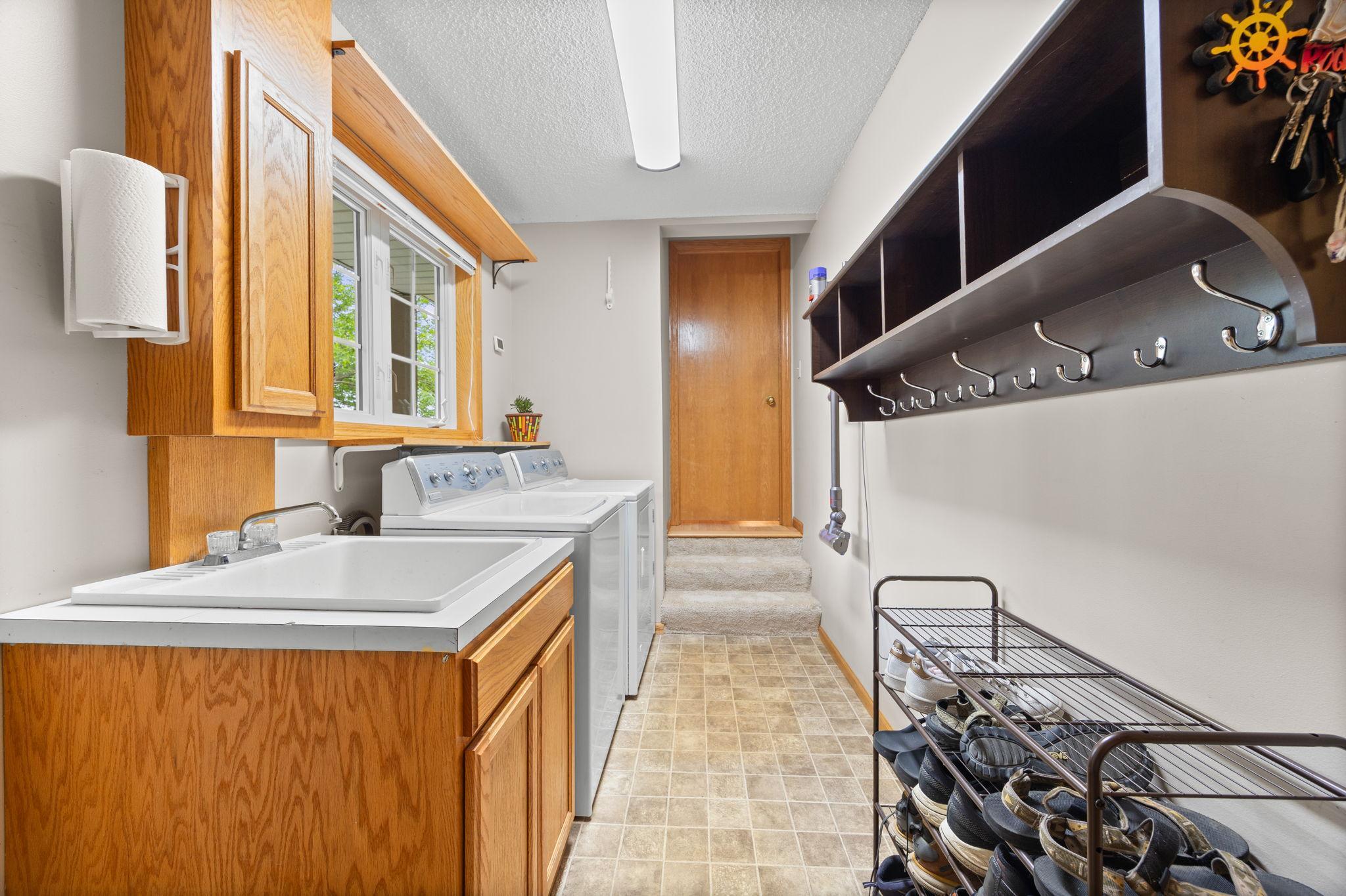 1748 Valley Ridge Place Chanhassen, MN 55317 - Photo 15 of 35 Gallery Image 15