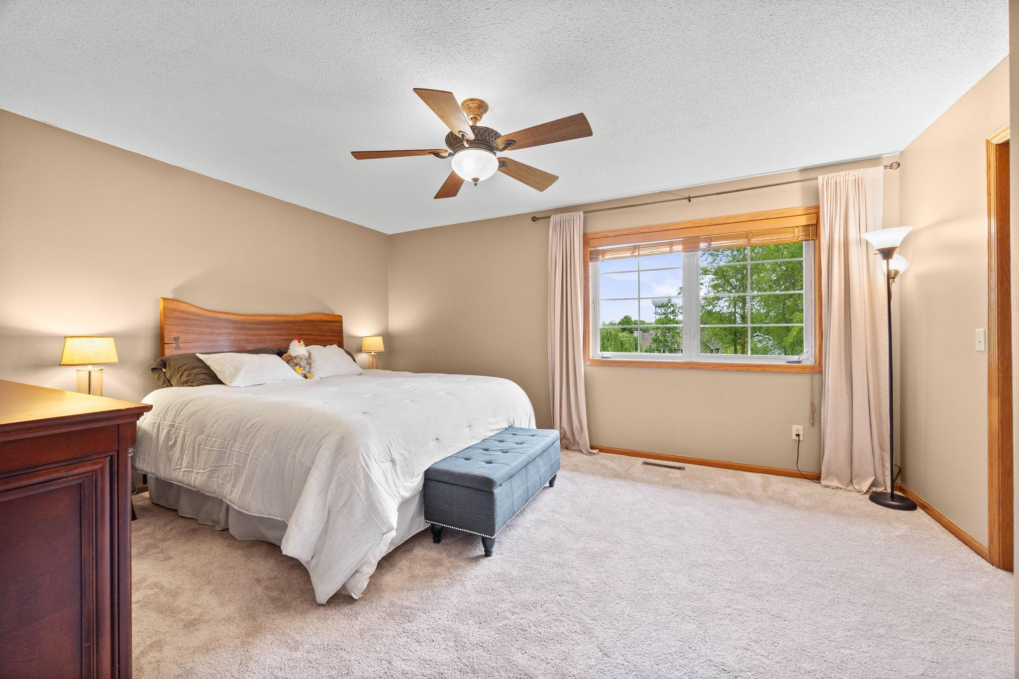 1748 Valley Ridge Place Chanhassen, MN 55317 - Photo 16 of 35 Gallery Image 16