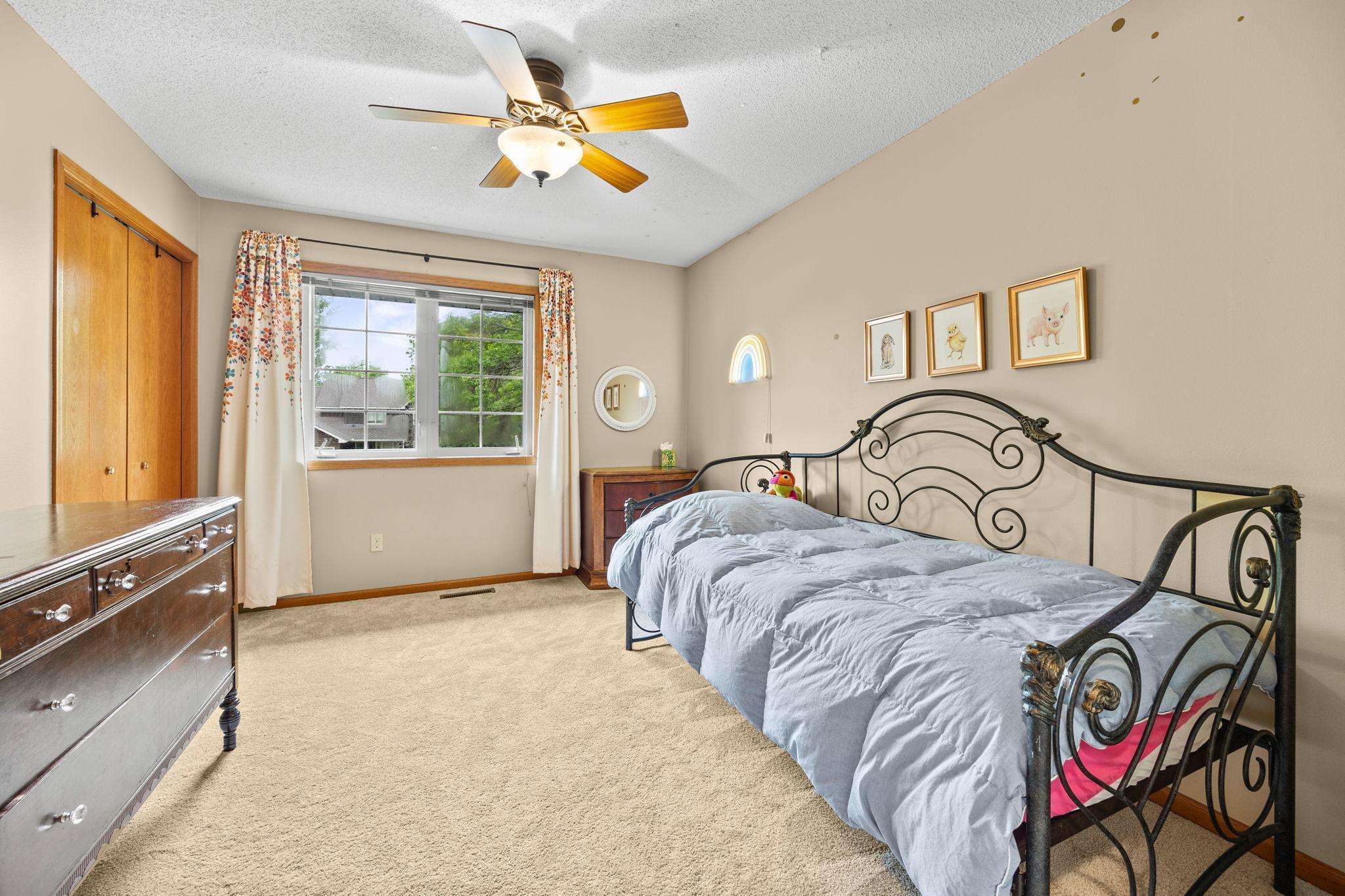 1748 Valley Ridge Place Chanhassen, MN 55317 - Photo 20 of 35 Gallery Image 20