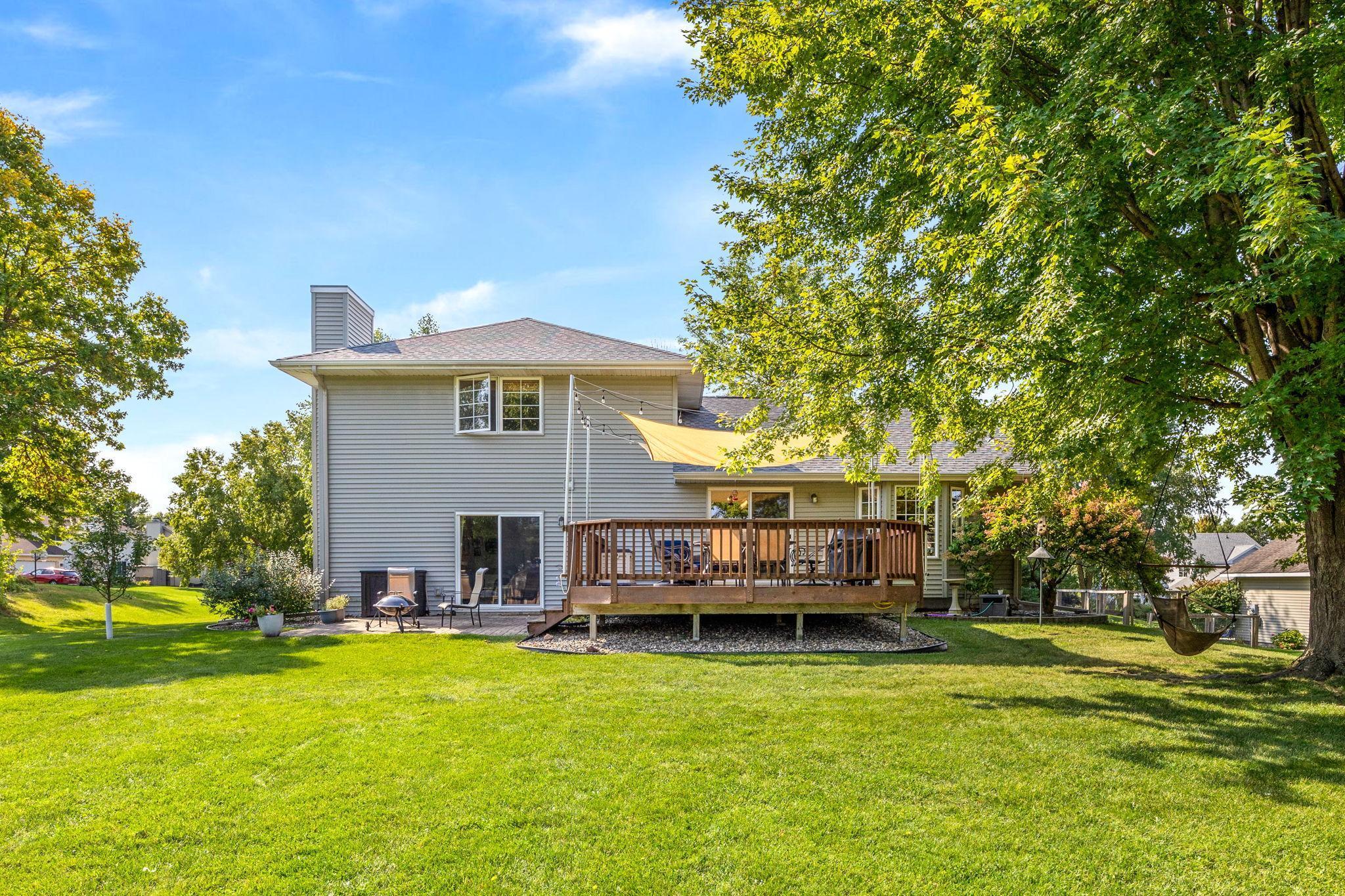 1748 Valley Ridge Place Chanhassen, MN 55317 - Photo 29 of 35 Gallery Image 29
