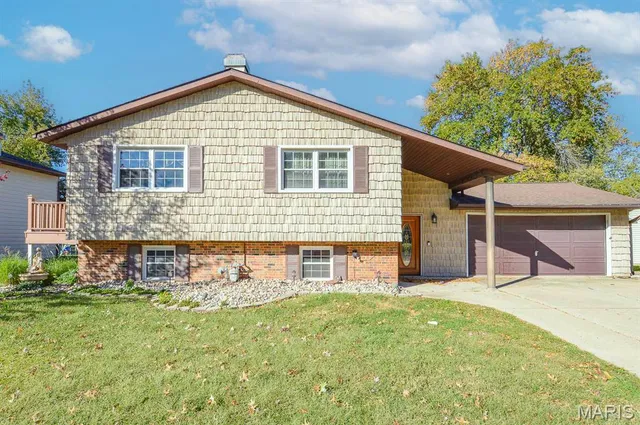 $70,000 | 409 Thouvenot Lane, New Baden, IL 62265