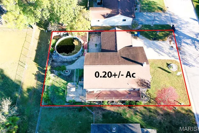 $70,000 | 409 Thouvenot Lane, New Baden, IL 62265