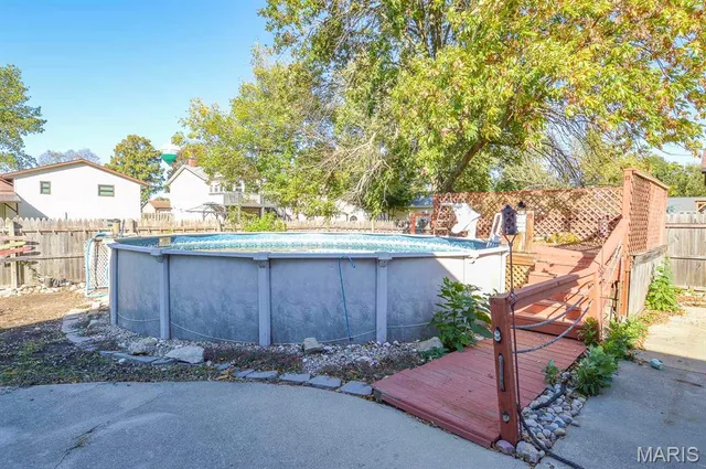 $70,000 | 409 Thouvenot Lane, New Baden, IL 62265