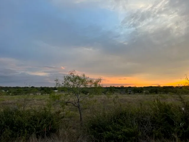 $150,000 | 6 County Line Rd Dale, Dale, TX 78616