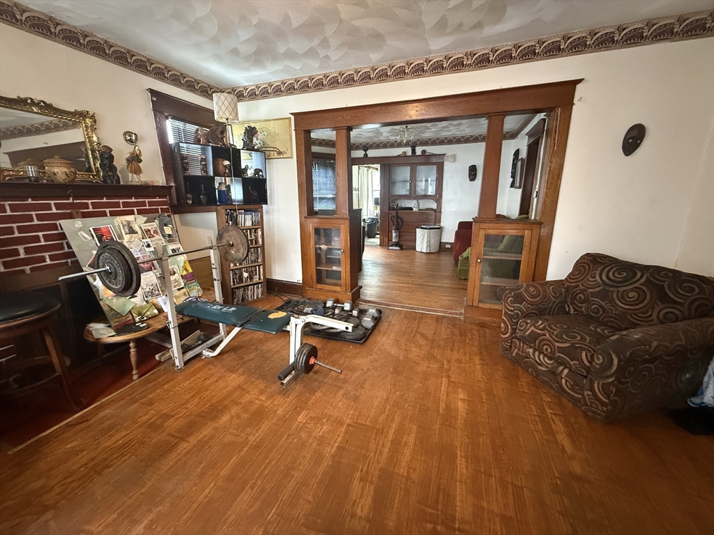119-121 Middlesex Street Springfield, MA 01109 - Photo 7 of 31 Gallery Image 7