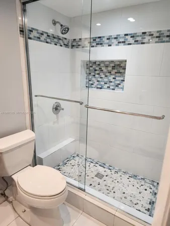 $3,450 | 537 North University Drive, Unit 71, Plantation, FL 33324