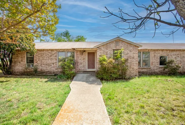 $825,000 | 730 Highway 84, Goldthwaite, TX 76844