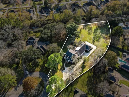 $815,000 | 2806 Dakin Avenue, Baton Rouge, LA 70820