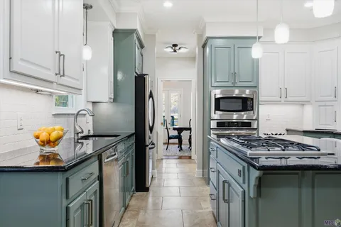 $815,000 | 2806 Dakin Avenue, Baton Rouge, LA 70820