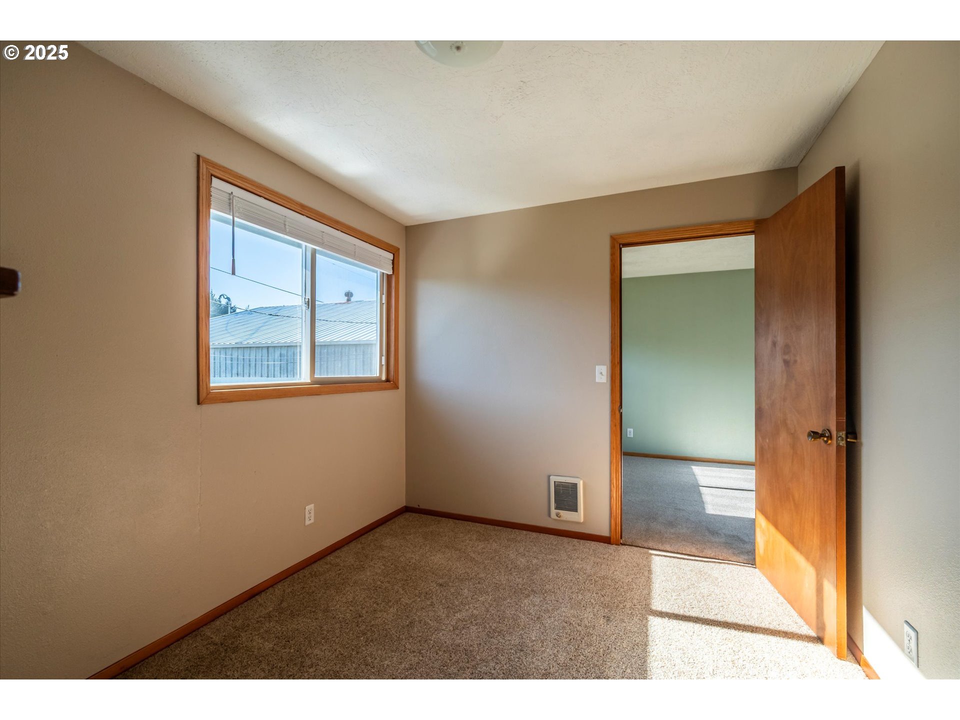 63347 Charleston Road Coos Bay, OR 97420 - Photo 22 of 48