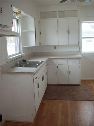 217 2nd Avenue South Clinton, IA 52732 - Photo 5 of 7