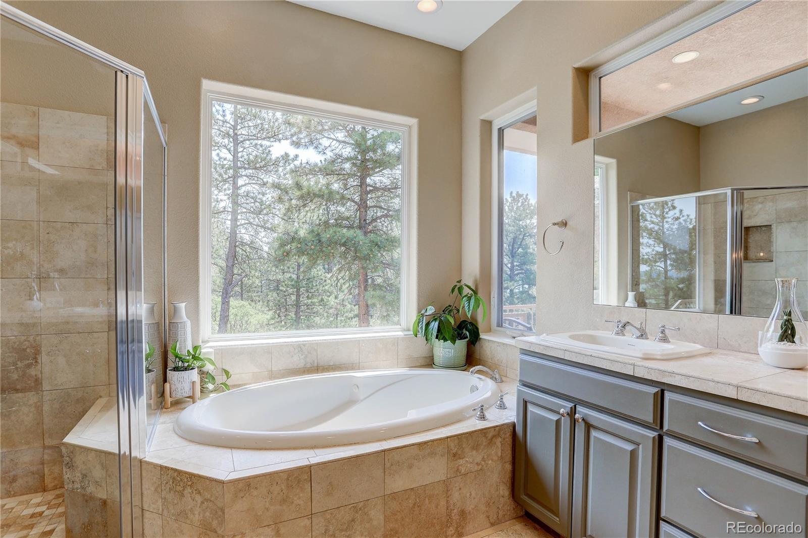 745 Spruce Road Larkspur, CO 80118 - Photo 11 of 40 Gallery Image 11