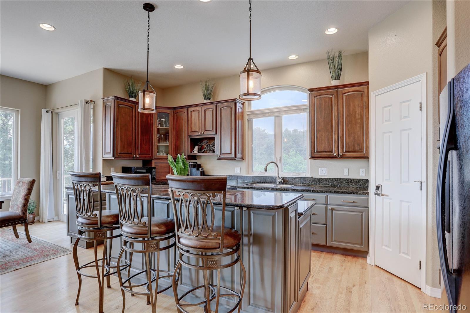 745 Spruce Road Larkspur, CO 80118 - Photo 8 of 40 Gallery Image 8