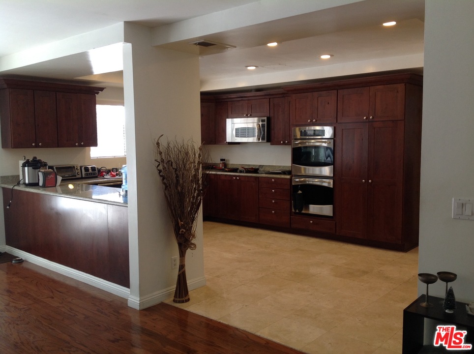 18406 Blackhawk Street Porter Ranch, CA 91326 - Photo 9 of 18 Gallery Image 9