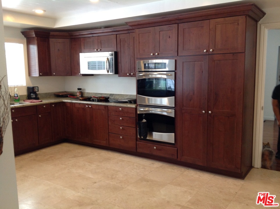 18406 Blackhawk Street Porter Ranch, CA 91326 - Photo 10 of 18 Gallery Image 10