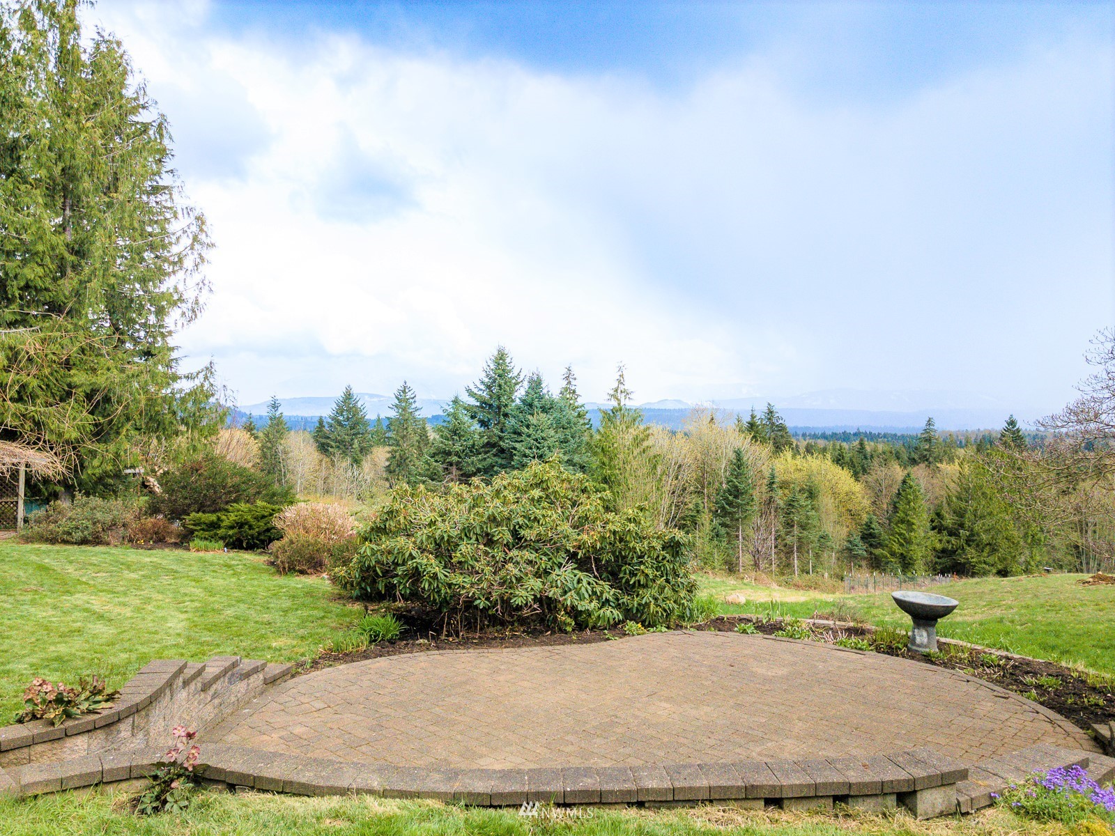 10029 Wagner Road Snohomish, WA 98290 - Photo 29 of 40 a view of an outdoor space