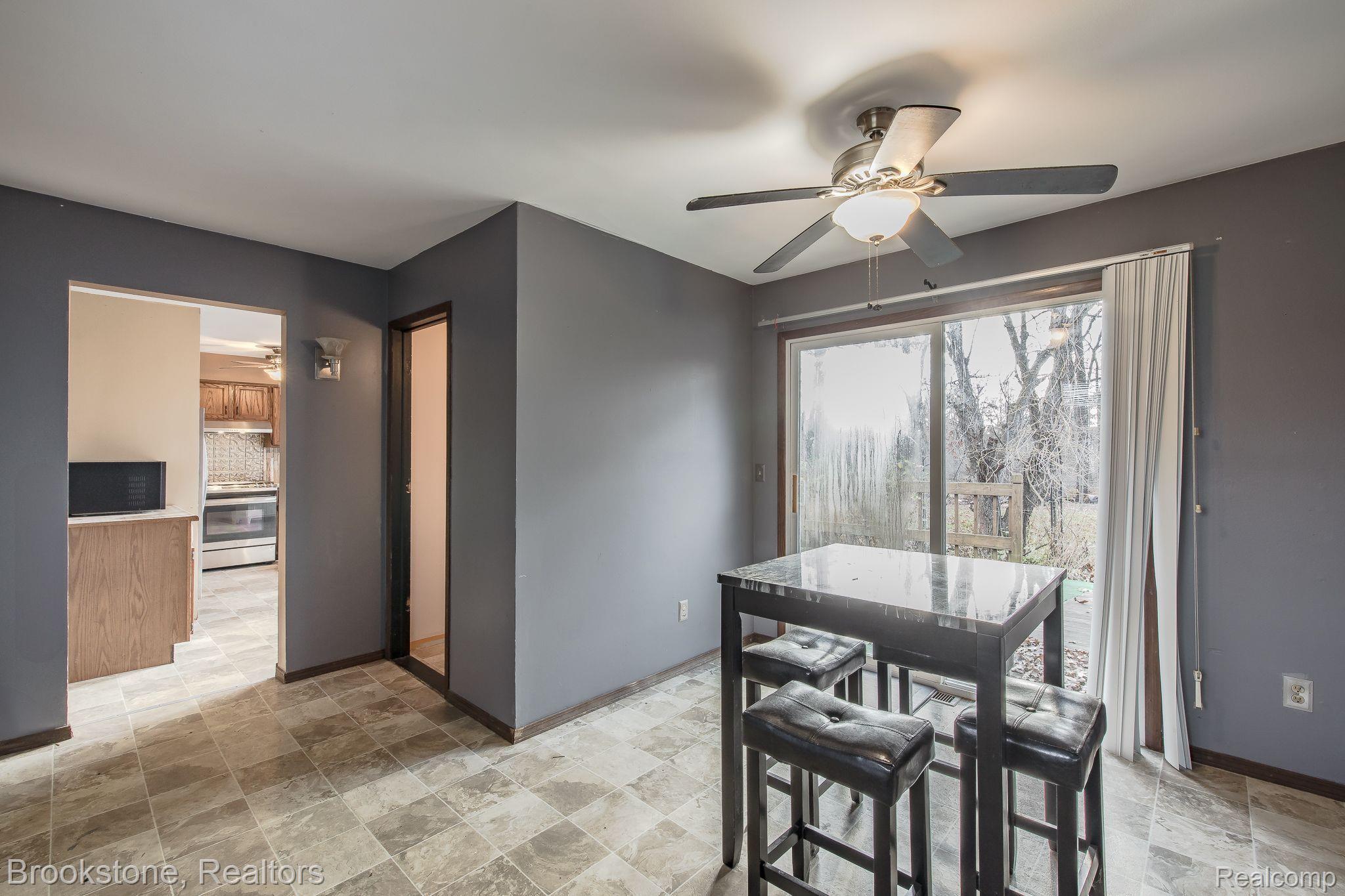 2780 Cherry Road Highland, MI 48356 - Photo 13 of 42 Gallery Image 13