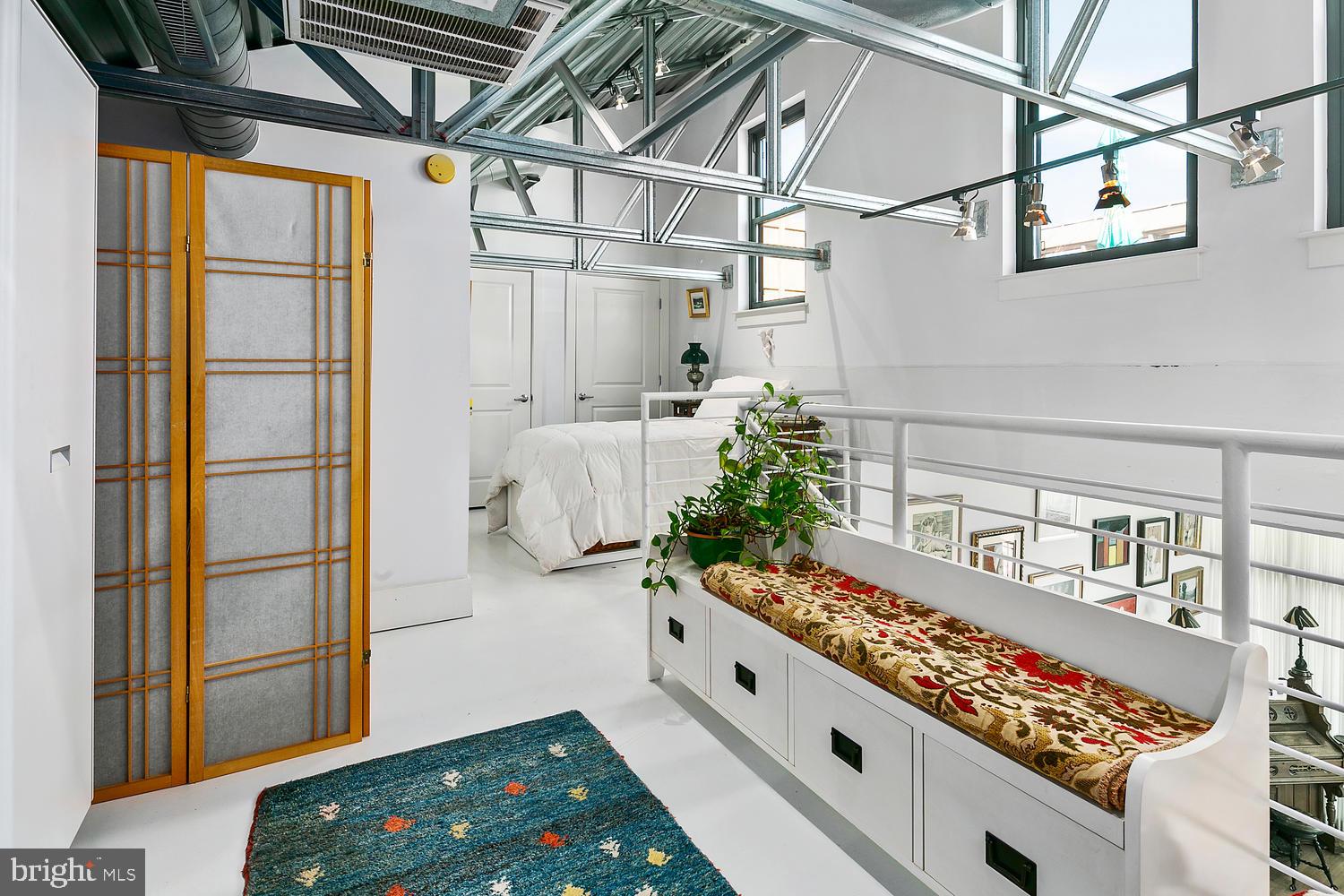 2328 Champlain Street Northwest, Unit 424 Washington, DC 20009 - Photo 21 of 23 2nd Bedroom/Den/Office Loft w/ full bath & closet