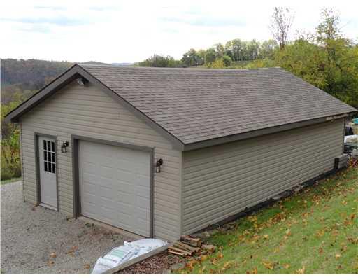 468 Washington Road Waynesburg, PA 15370 - Photo 18 of 18 Parking Lot/Garage.