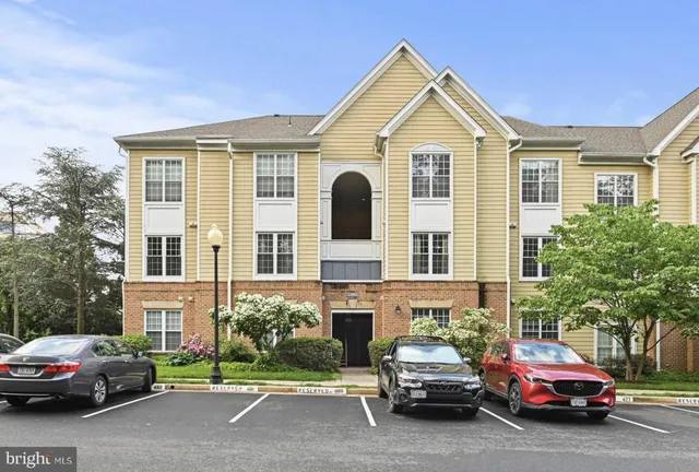 $1,950 | 12901 Alton Square, Unit 102, Herndon, VA 20170