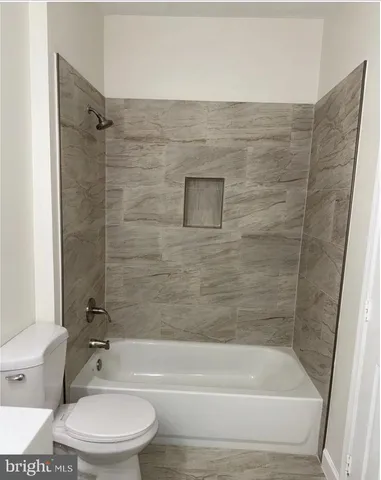 $1,950 | 12901 Alton Square, Unit 102, Herndon, VA 20170