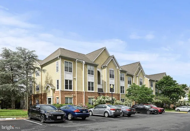 $1,950 | 12901 Alton Square, Unit 102, Herndon, VA 20170