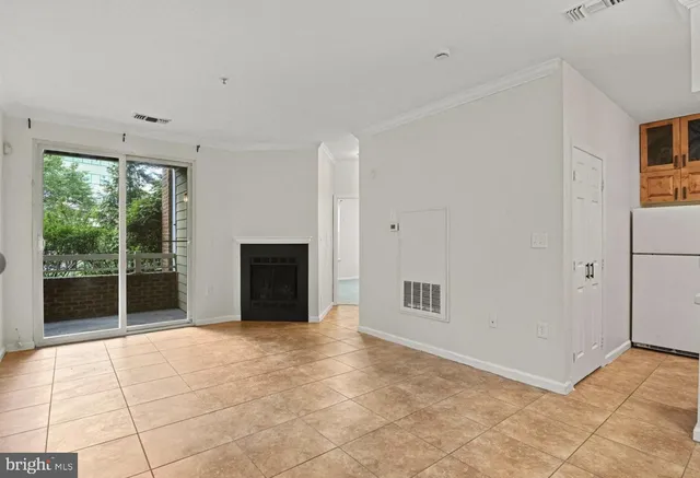 $1,950 | 12901 Alton Square, Unit 102, Herndon, VA 20170