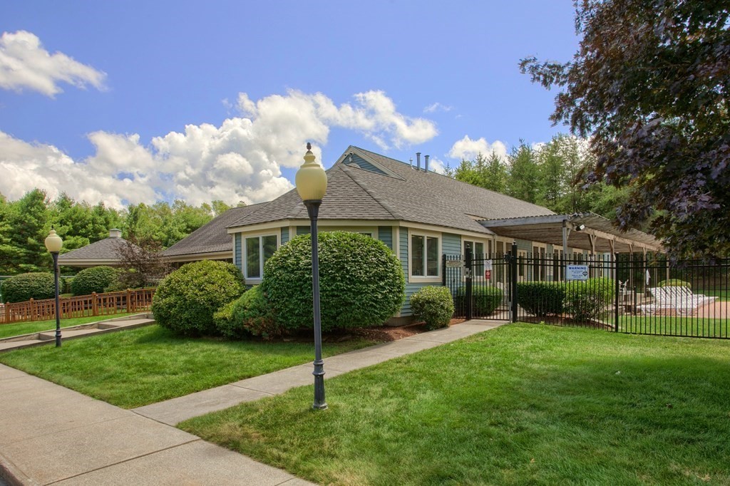 912 Ridgefield Circle, Unit C Clinton, MA 01510 - Photo 19 of 23 Gallery Image 19