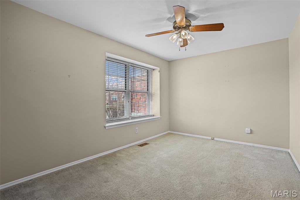 1928 Baxter Ridge Drive Chesterfield, MO 63017 - Photo 15 of 29