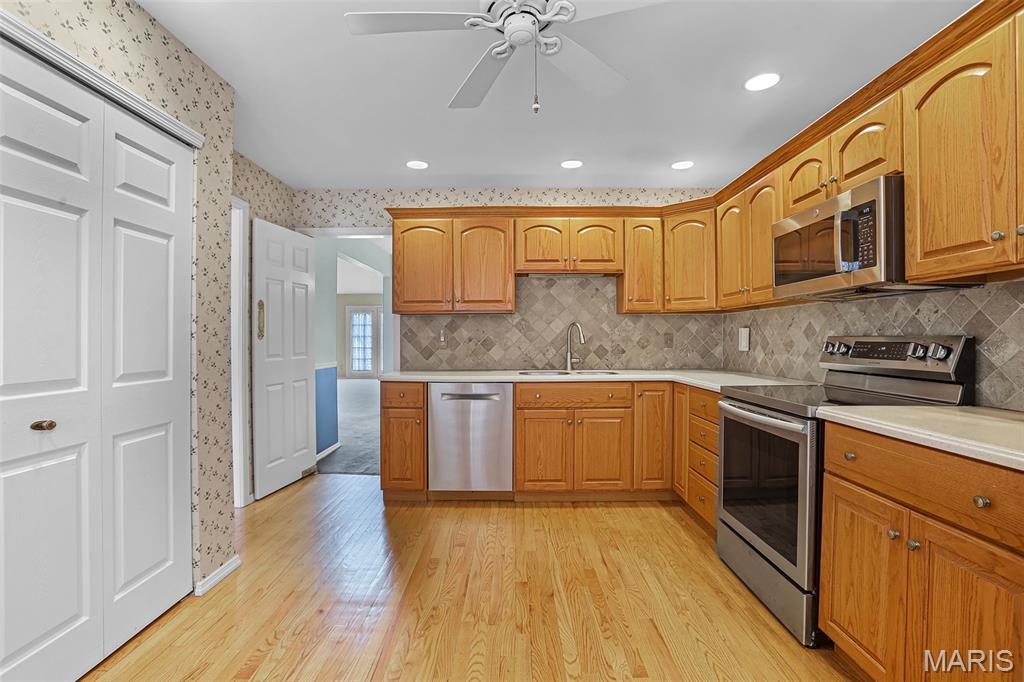 1928 Baxter Ridge Drive Chesterfield, MO 63017 - Photo 7 of 29