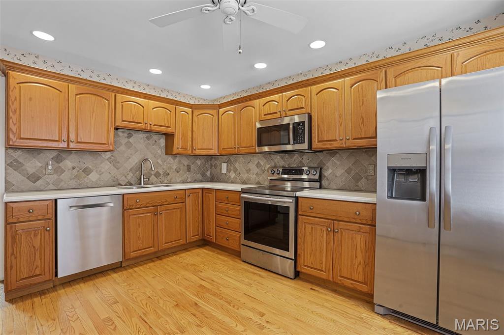 1928 Baxter Ridge Drive Chesterfield, MO 63017 - Photo 8 of 29