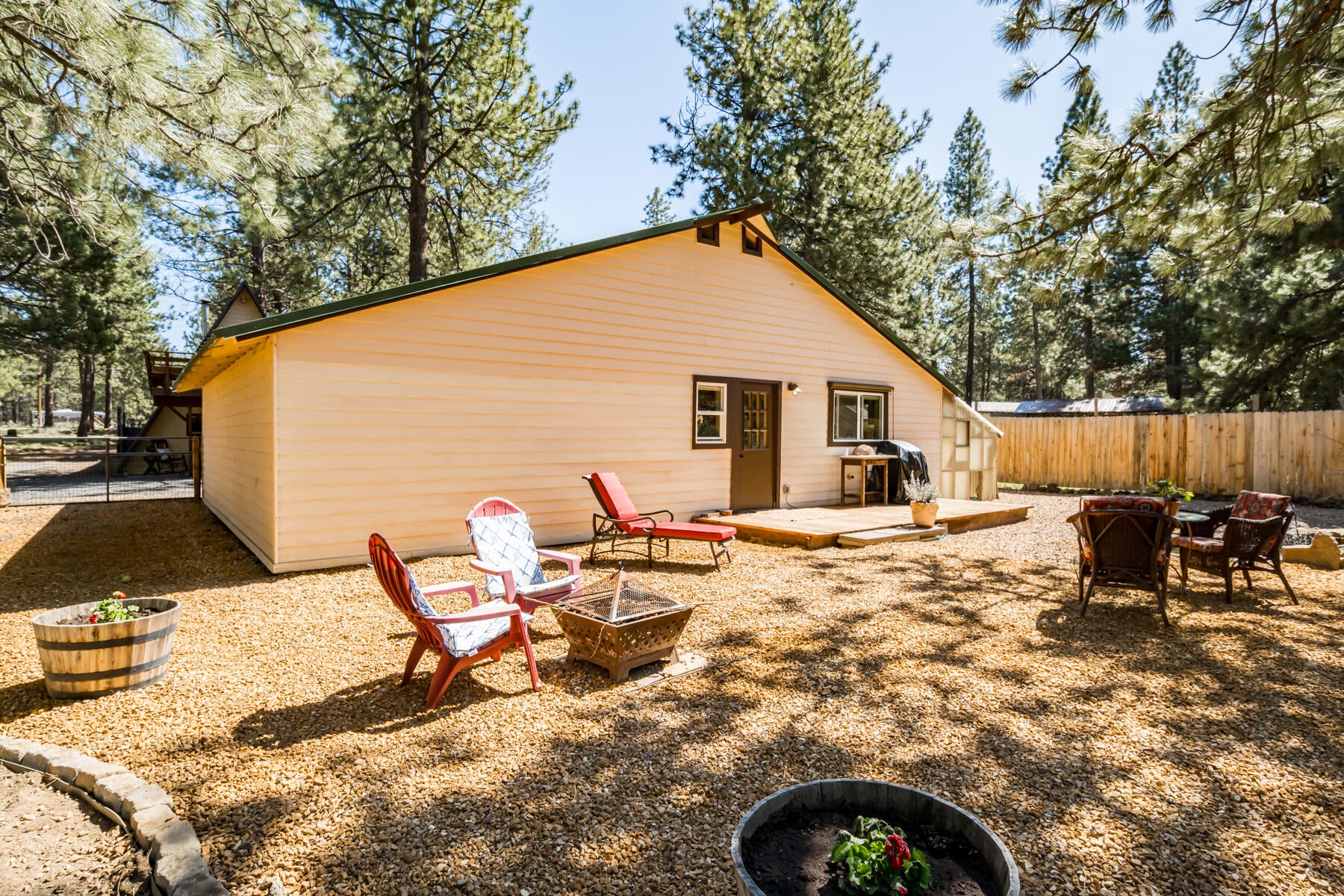 60169 Cheyenne Road Bend, OR 97702 - Photo 37 of 39 JH5_8600