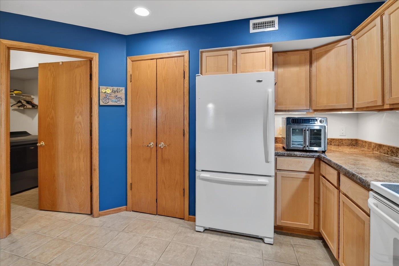 3025 Stratton Way Madison, WI 53719 - Photo 20 of 51
