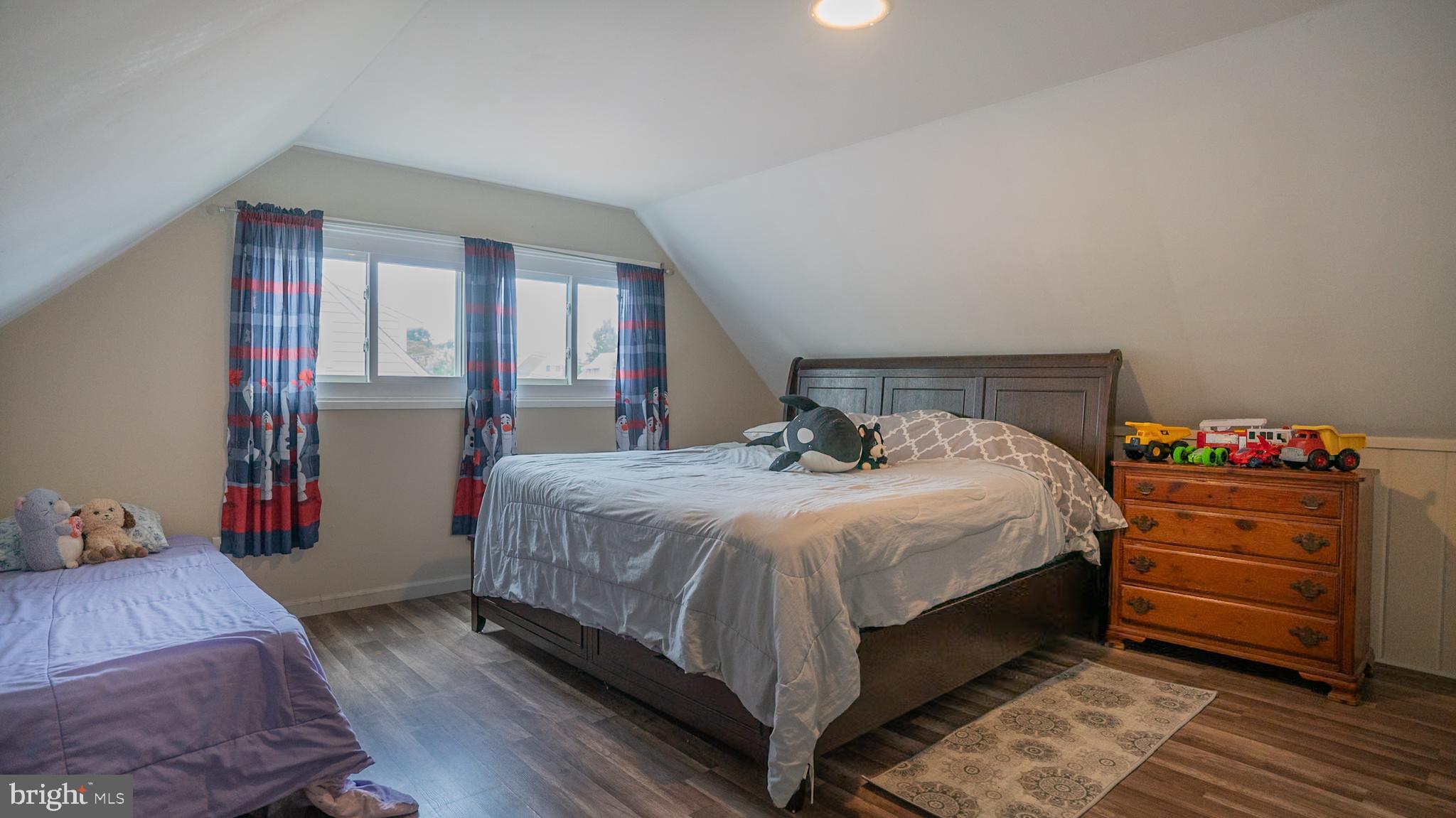 14 Pumpkin Hill Road Levittown, PA 19056 - Photo 14 of 24 2nd Floor Bedroom 2