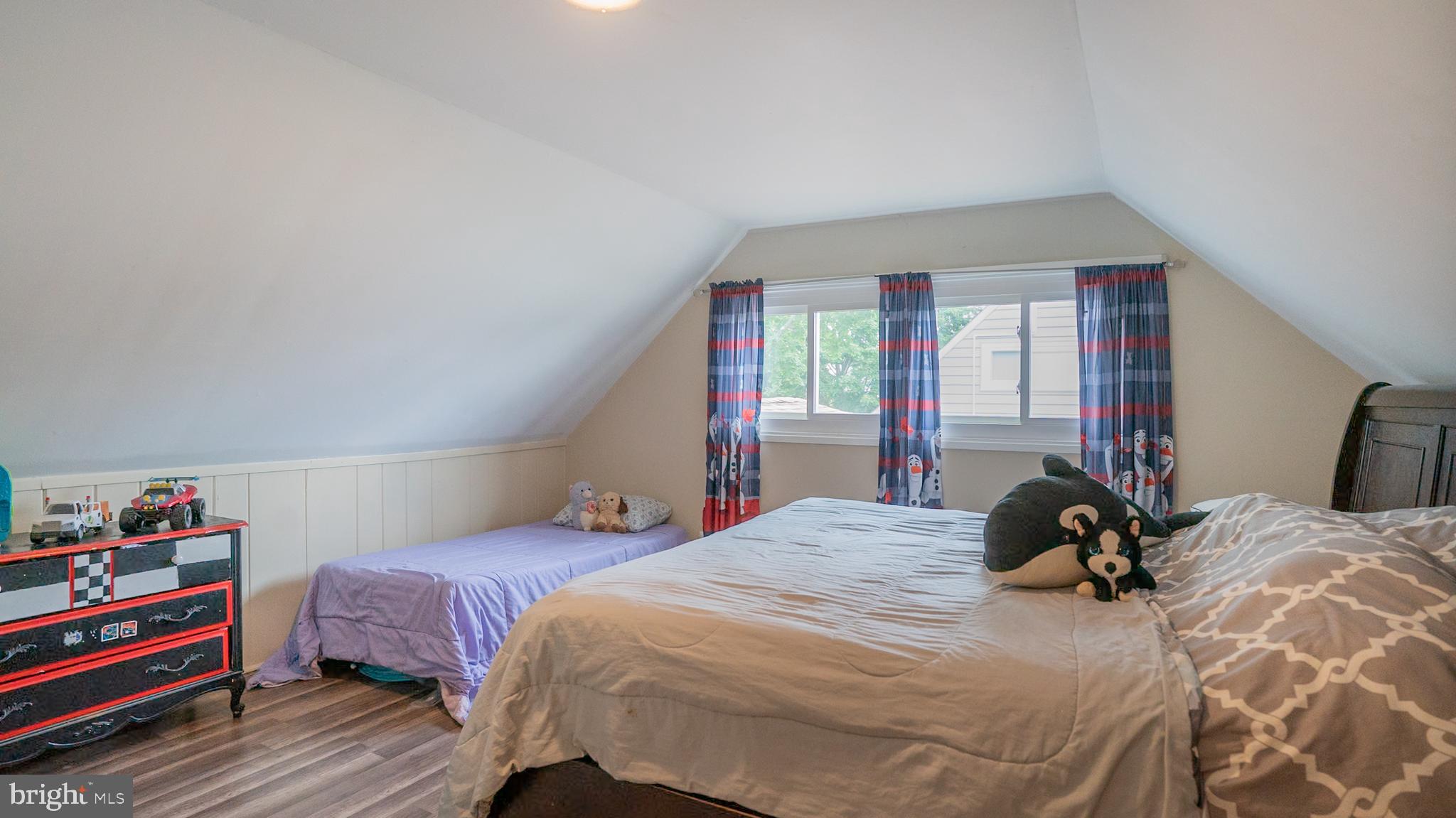 14 Pumpkin Hill Road Levittown, PA 19056 - Photo 15 of 24 2nd Floor Bedroom 2