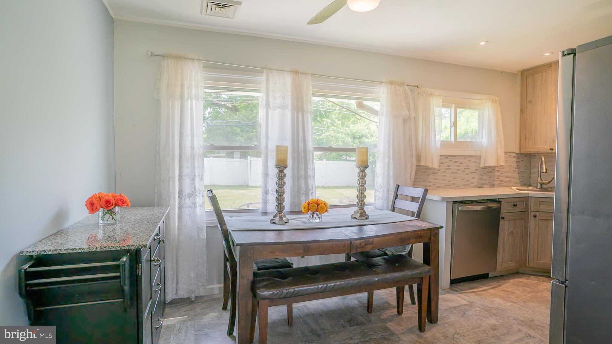 14 Pumpkin Hill Road Levittown, PA 19056 - Photo 8 of 24 Dining Area