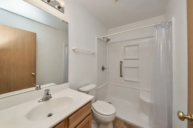 $435,000 | 1883 Faxon Drive, Montgomery, IL 60538