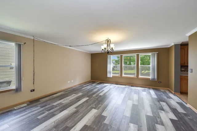 $435,000 | 1883 Faxon Drive, Montgomery, IL 60538