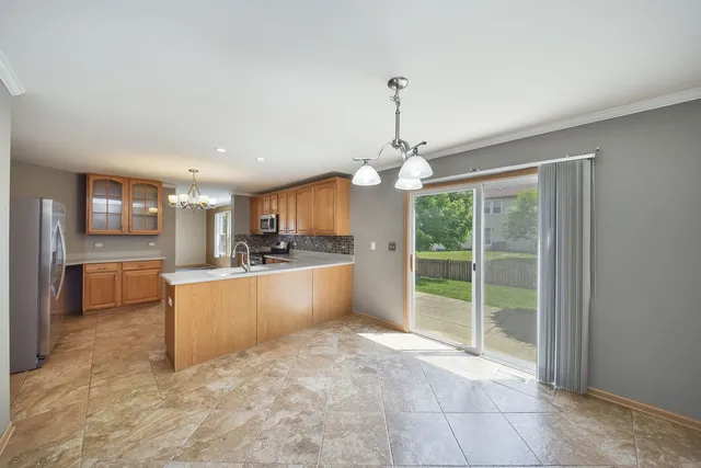 $435,000 | 1883 Faxon Drive, Montgomery, IL 60538