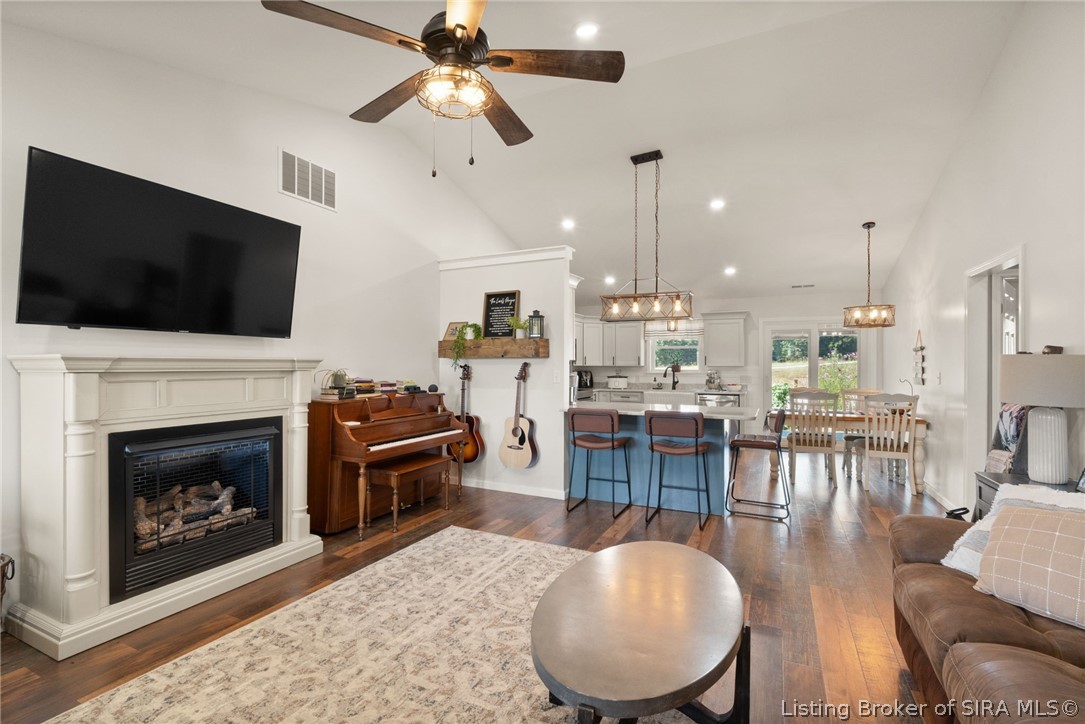 7655 Navilleton Road Floyds Knobs, IN 47119 - Photo 15 of 63 Gallery Image 15