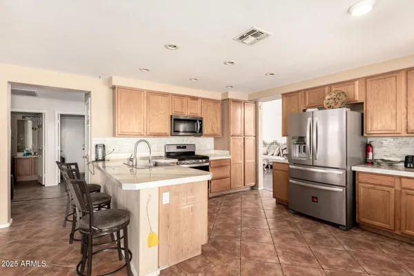 $563,900 | 4604 East Summerhaven Drive, Phoenix, AZ 85044