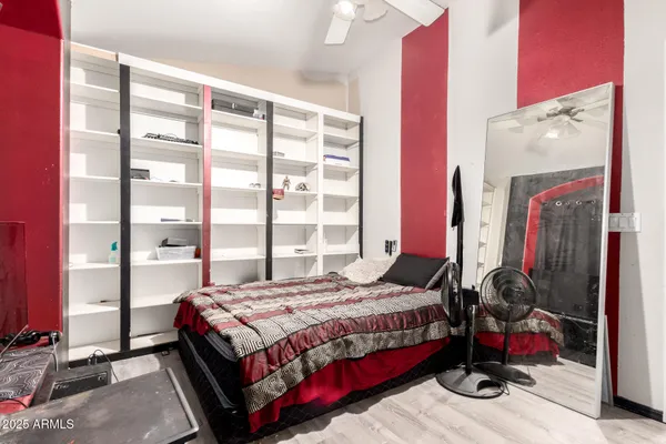 $563,900 | 4604 East Summerhaven Drive, Phoenix, AZ 85044