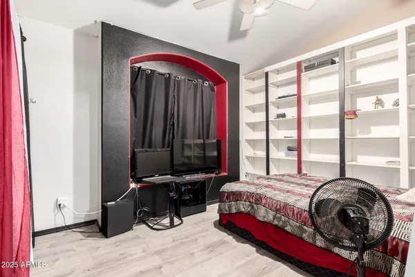 $563,900 | 4604 East Summerhaven Drive, Phoenix, AZ 85044