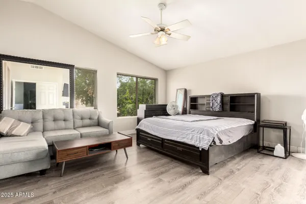 $563,900 | 4604 East Summerhaven Drive, Phoenix, AZ 85044