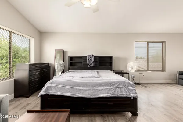 $563,900 | 4604 East Summerhaven Drive, Phoenix, AZ 85044