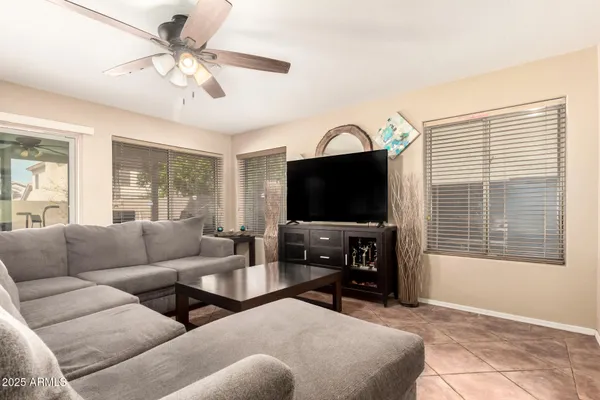 $563,900 | 4604 East Summerhaven Drive, Phoenix, AZ 85044