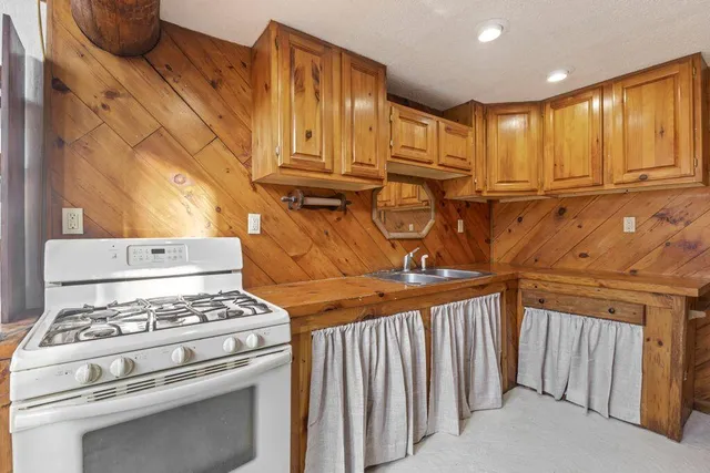 $395,000 | 570 Knights Hill Road, Harrison, ME 04040