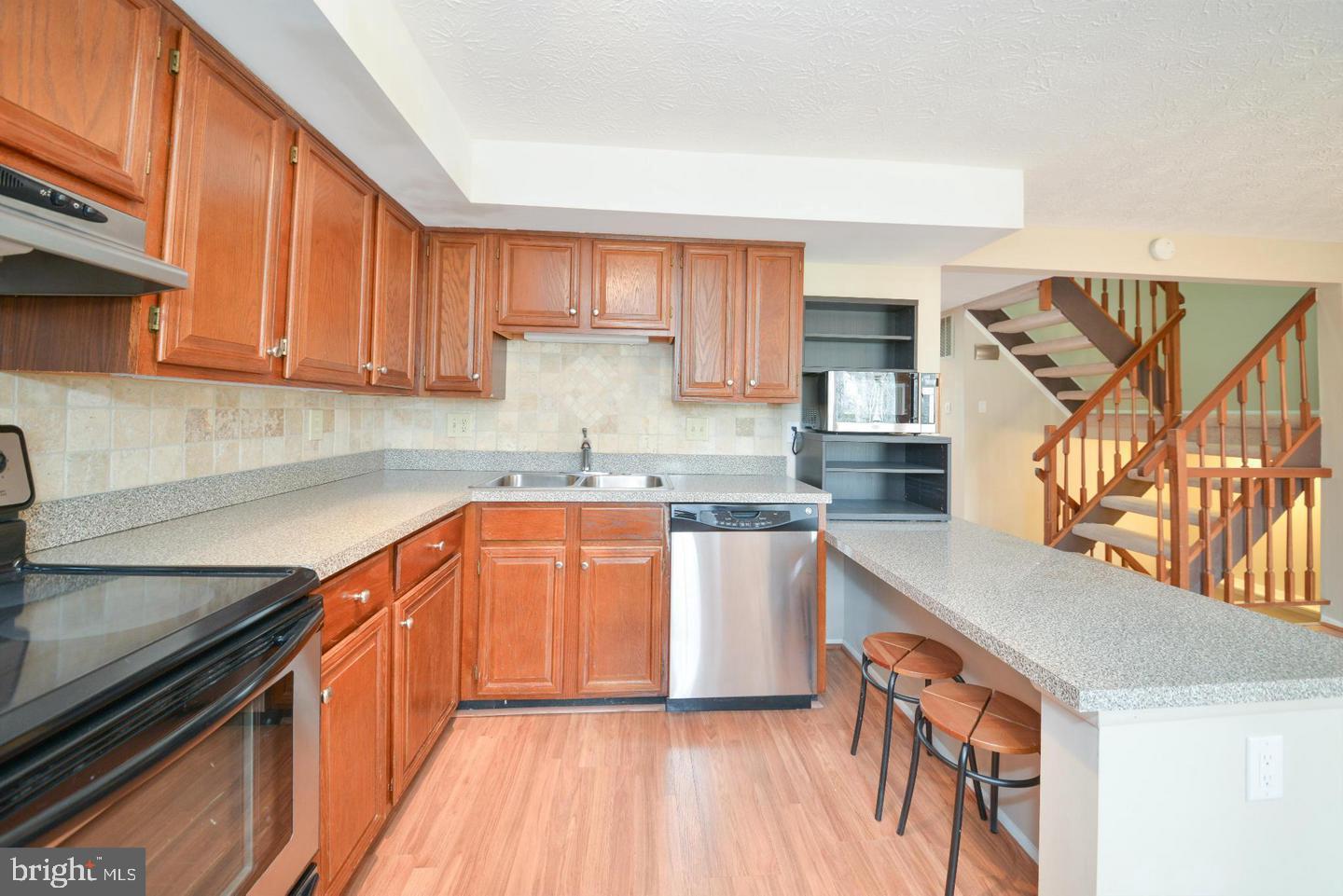 2331 Middle Creek Lane Reston, VA 20191 - Photo 10 of 15