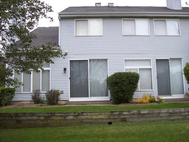 823 South Addison Avenue Lombard, IL 60148 - Photo 2 of 3