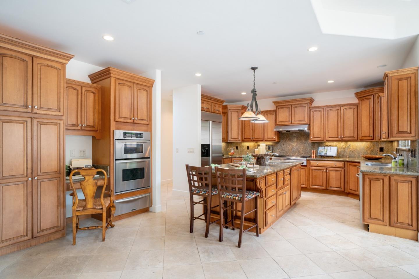 19700 Moonglow Road Salinas, CA 93907 - Photo 4 of 20 Gallery Image 4